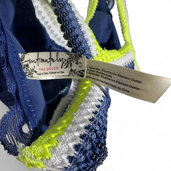 Intimately Free People Mika Bralette Size Sm Lace Feminine - Picture 4 of 4